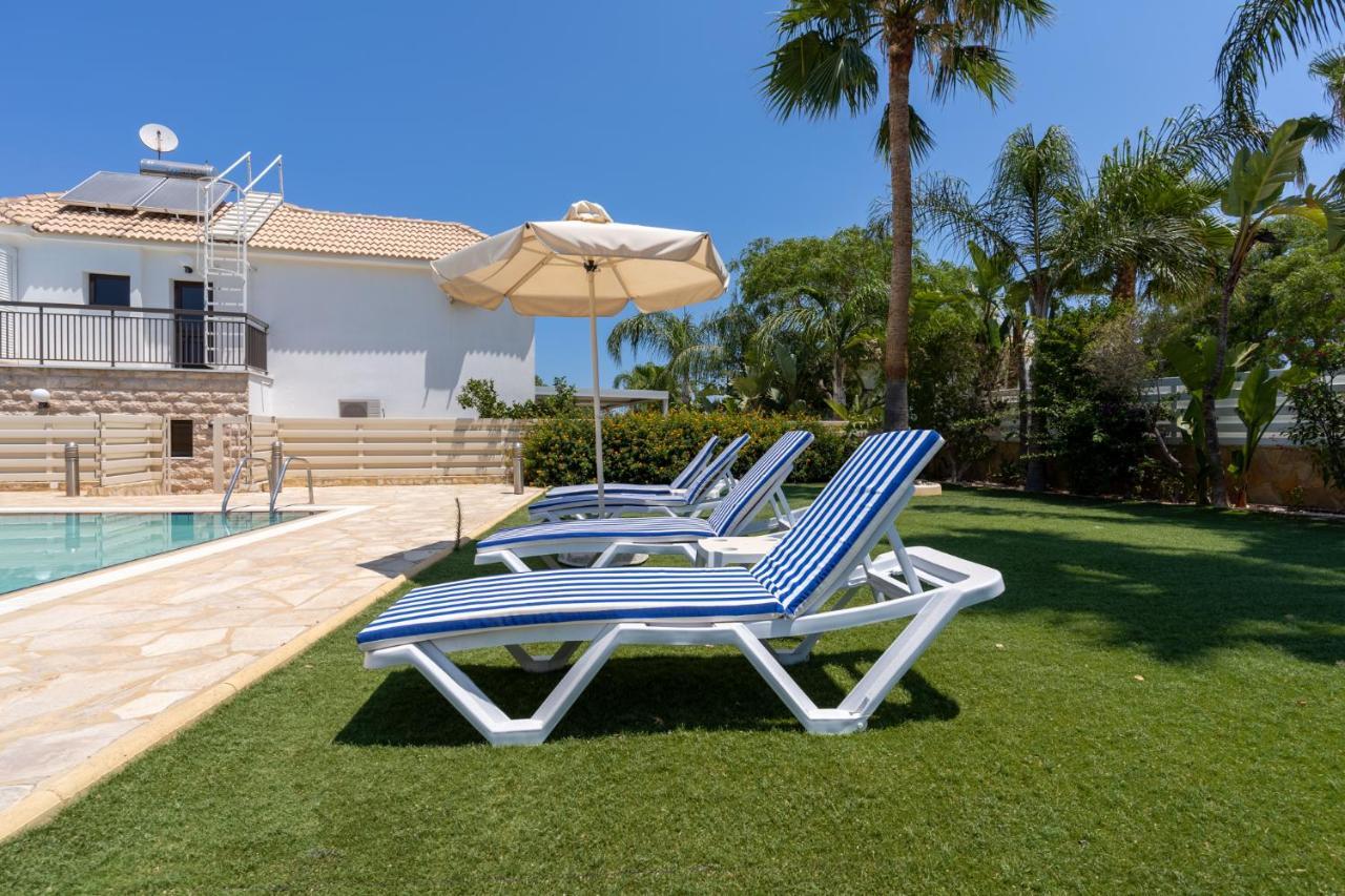 Lime 3-Bedroom Villa In プロタラス エクステリア 写真