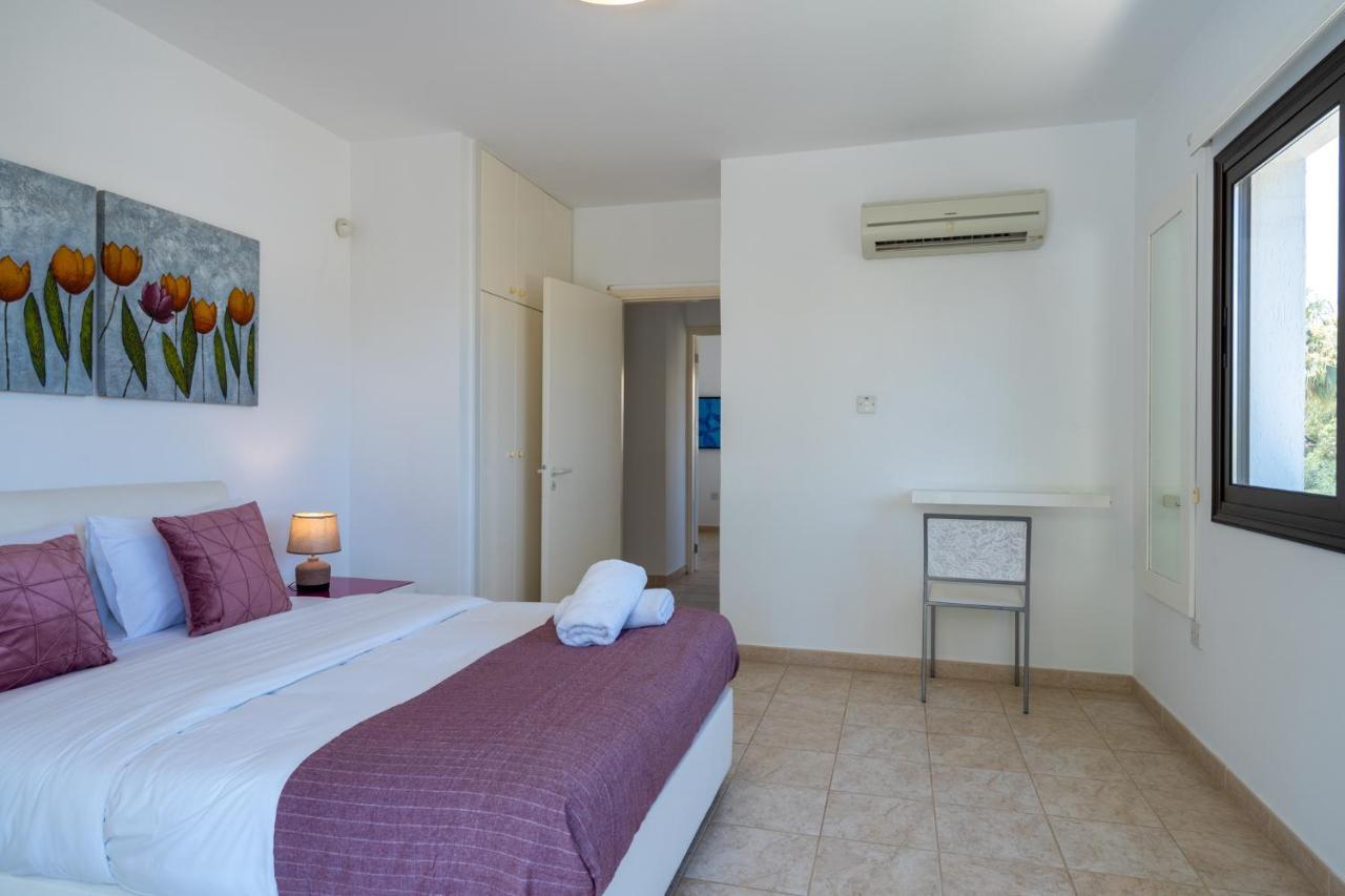 Lime 3-Bedroom Villa In プロタラス エクステリア 写真